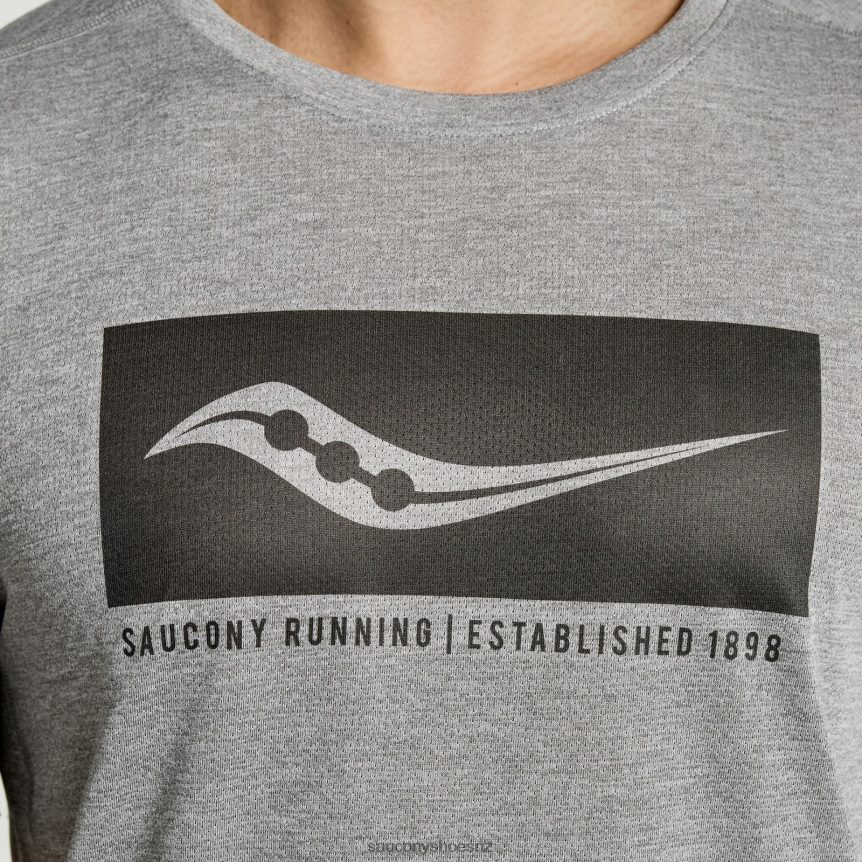 Saucony Stopwatch Graphic Short Sleeve TX0L64346 Light Grey Heather Graphic